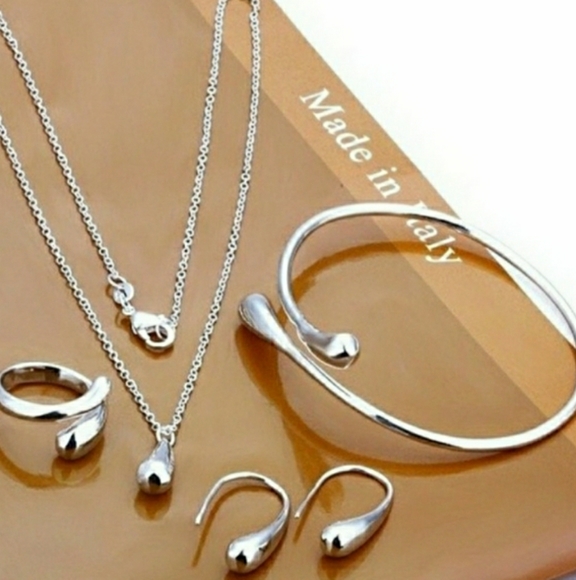 Poshology 19 Jewelry - 925 Sterling Silver Waterdrop Jewelry Set
